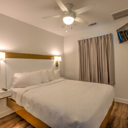 cabins hotel tiny house seaside rv resort pool kemah league city webster houston